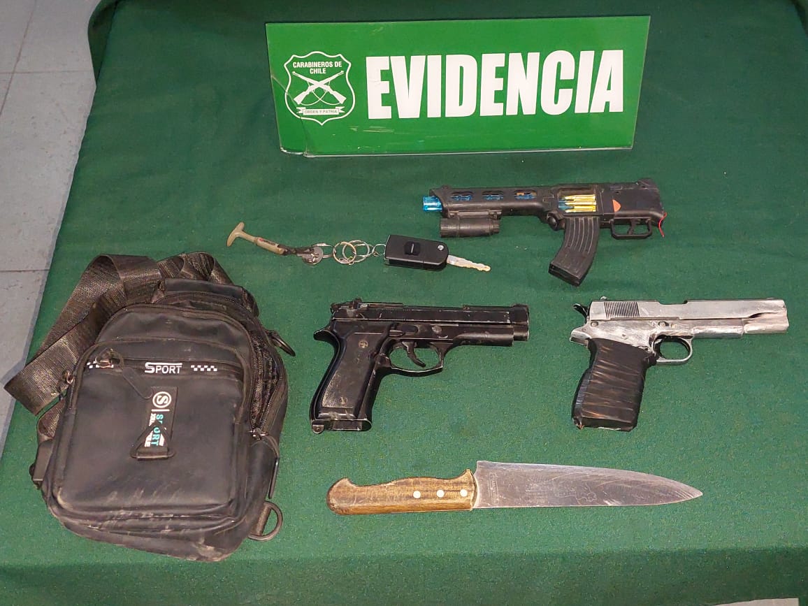 Carabineros detiene a sujetos que robaron en locales comerciales ...